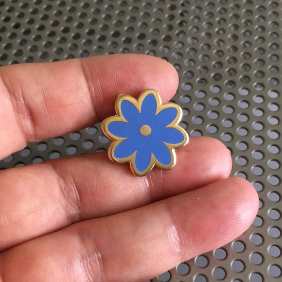 🖤Blue flower💕pin - Picture 3 of 6